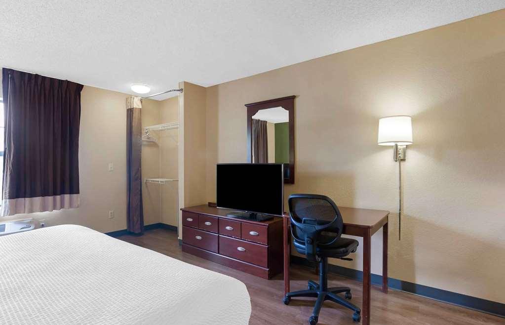 Extended Stay America Suites - Raleigh - Rtp - 4919 Miami Blvd Durham Room photo