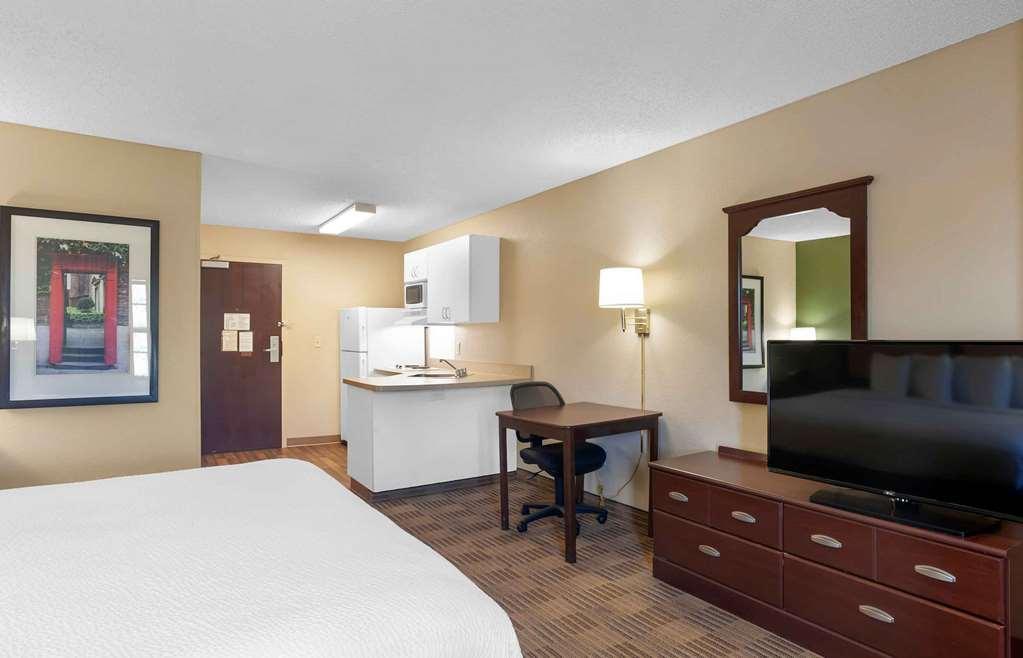 Extended Stay America Suites - Raleigh - Rtp - 4919 Miami Blvd Durham Room photo